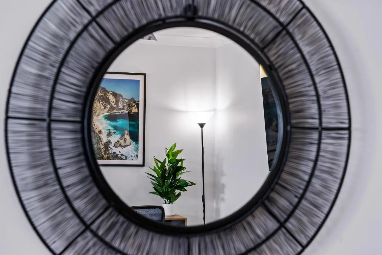Zion Escapes Retreat On Pease, City Edge Family Apartment Westcourt