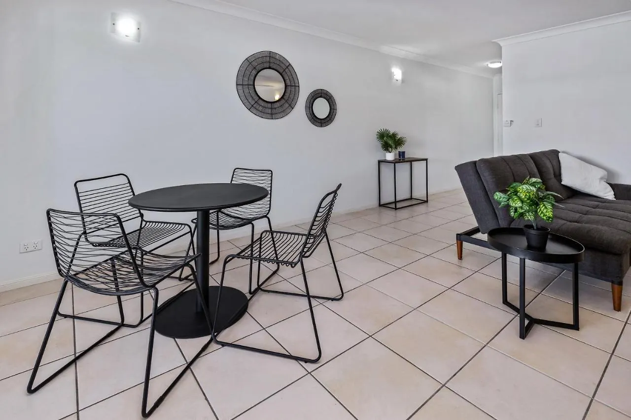 Zion Escapes Retreat On Pease, City Edge Family Apartment Westcourt