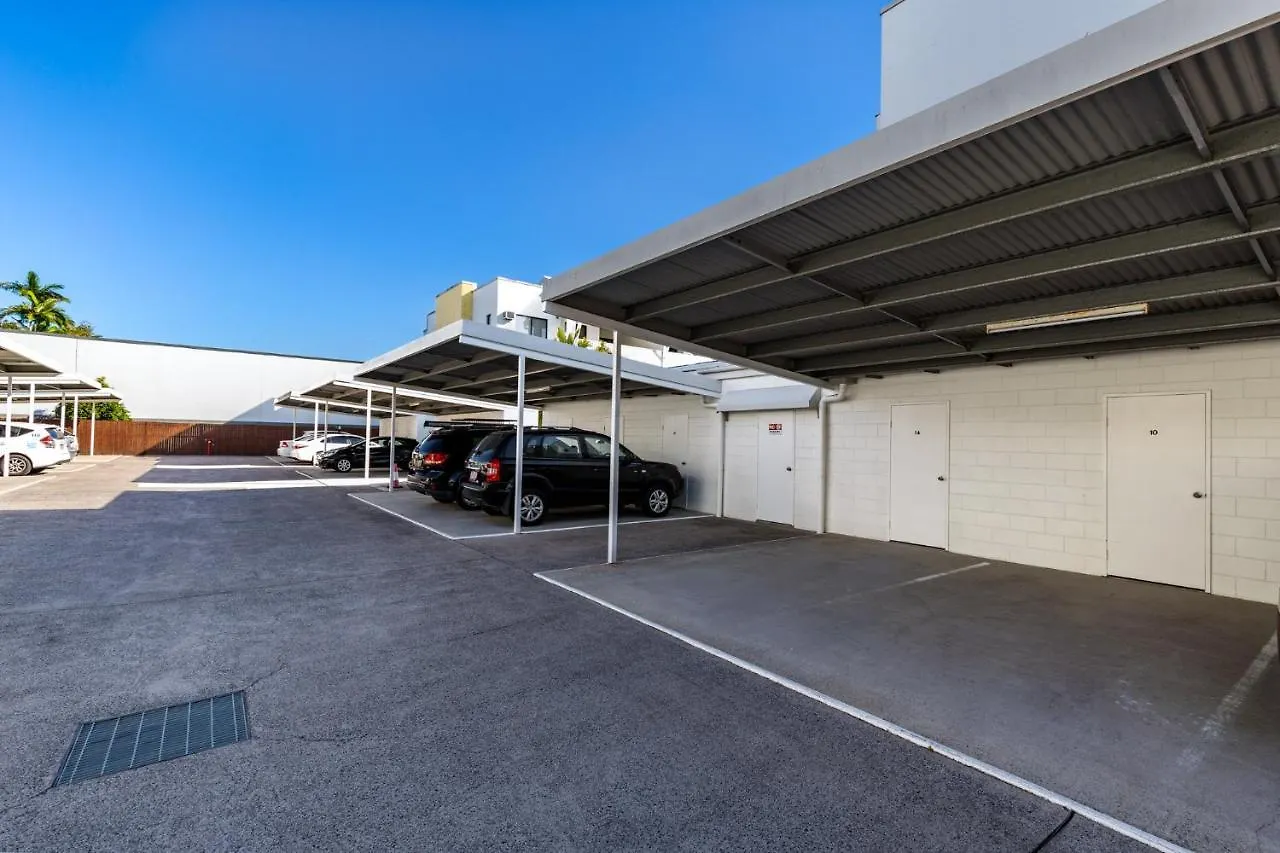 Zion Escapes Retreat On Pease, City Edge Family Apartment Westcourt 0*,  Australia
