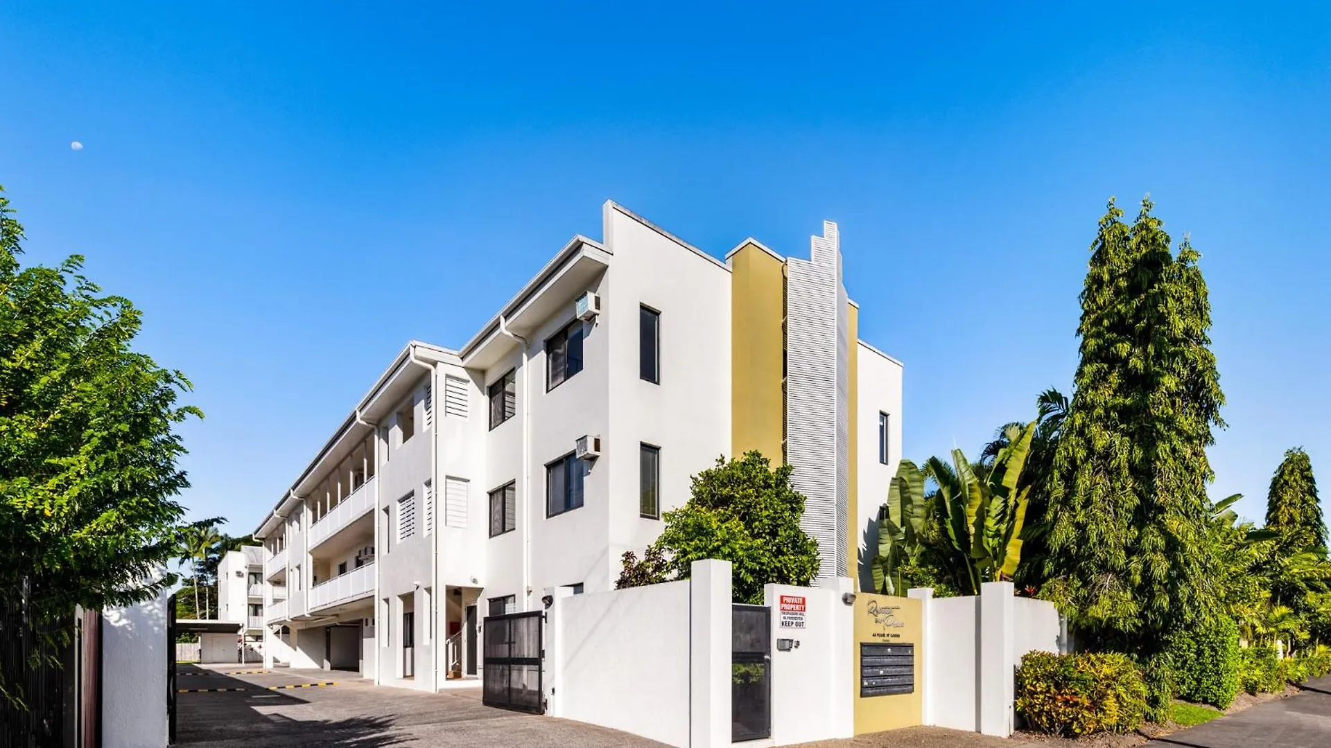 Zion Escapes Retreat On Pease, City Edge Family Apartment Westcourt